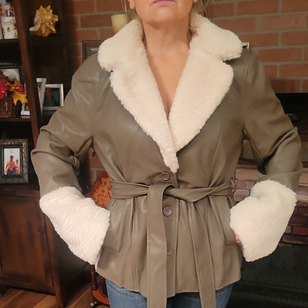 Emory Park Cream and Tan Faux Leather Jacket